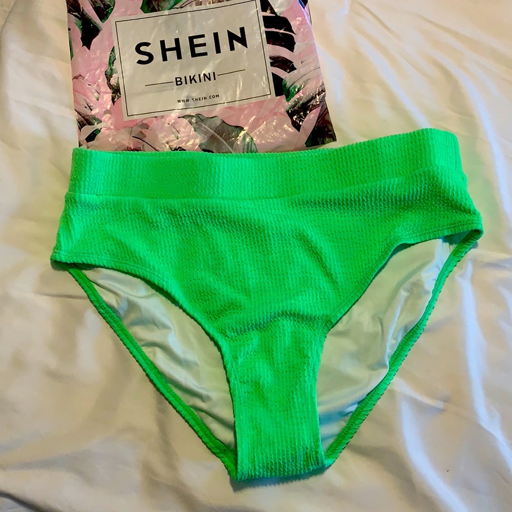 🆕 Neon green ribbed high waisted swim bottoms